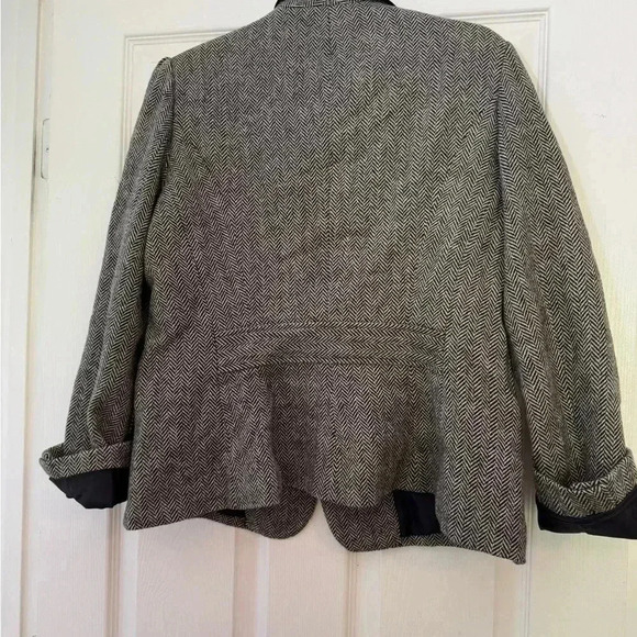 American Living Herringbone Blazer w/ Velvet Collar Size 12 - Picture 9 of 9